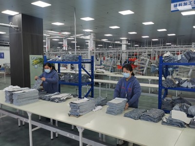 棗莊項目觀摩|騰籠換鳥!臺兒莊&ldquo;零增地&rdquo;招商完善紡織產(chǎn)業(yè)體